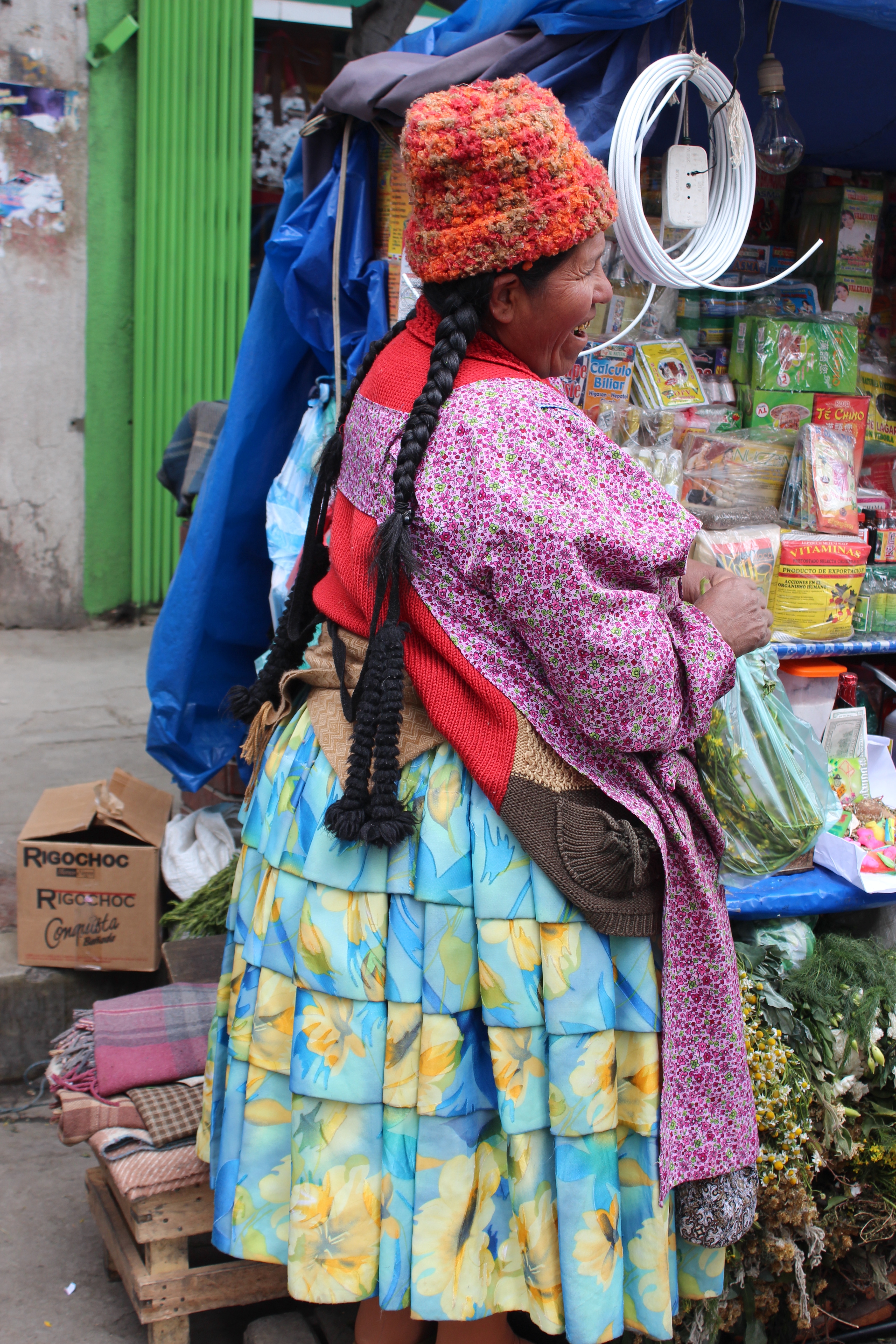 Cholita auf der Straße